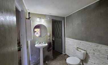 Venta Casa con pileta Pueblo Esther, un dormitorio