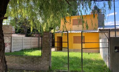 REMAX VENDE CASA QUINTA EN SAUCE VIEJO