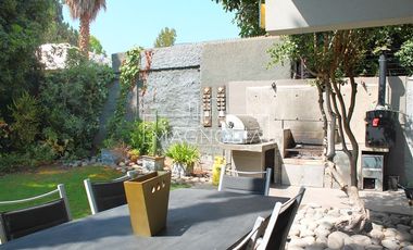 Casa en Arriendo en Santa María de Manquehue, Vitacura