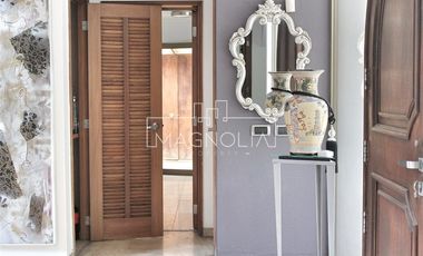 Casa en Arriendo en Santa María de Manquehue, Vitacura