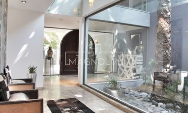 Casa en Arriendo en Santa María de Manquehue, Vitacura