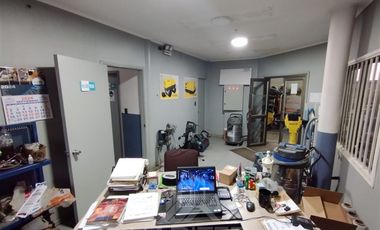 Local Comercial en Venta en Oportunidad en Sector Industrial!!...
