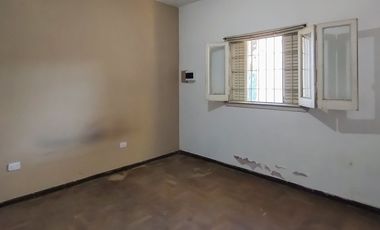 CASA 4 AMBIENTES BERNAL COCHERA APTO CREDITO