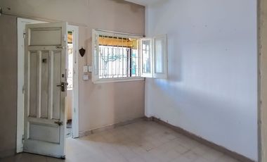 CASA 4 AMBIENTES BERNAL COCHERA APTO CREDITO