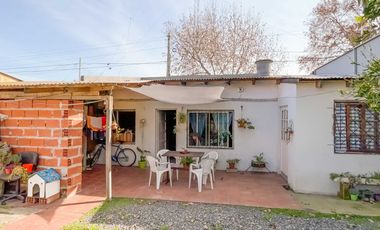 CASA 4 AMBIENTES BERNAL COCHERA APTO CREDITO