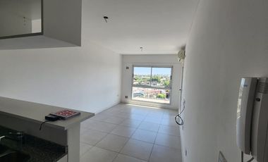 Departamento de 2 amb, c/cochera, 46m2 Exc. estado