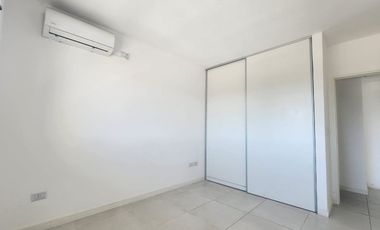 Departamento de 2 amb, c/cochera, 46m2 Exc. estado