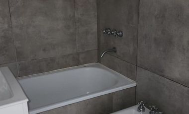 Departamento de 2 amb, c/cochera, 46m2 Exc. estado