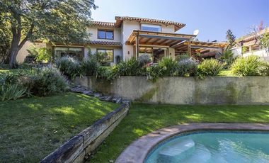 Casa en Arriendo en El Amancai 500