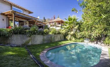 Casa en Arriendo en El Amancai 500