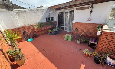Alquiler PH de 3 AMBIENTES EN LANUS OESTE