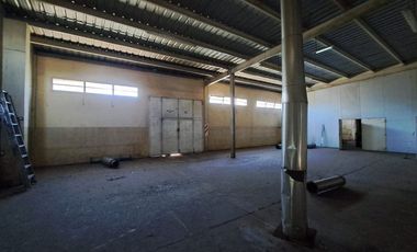 VENTA NAVE INDUSTRIAL MERLO OFIC SALIDA A 3 CALLES