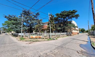 VENTA NAVE INDUSTRIAL MERLO OFIC SALIDA A 3 CALLES