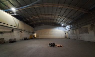VENTA NAVE INDUSTRIAL MERLO OFIC SALIDA A 3 CALLES