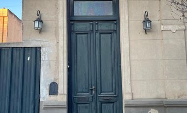 SE VENDE CASA EN JUAN JOSE PASO
