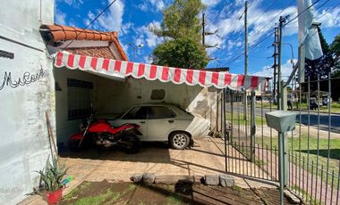 Casa en venta Quilmes Oeste a reciclar!!!