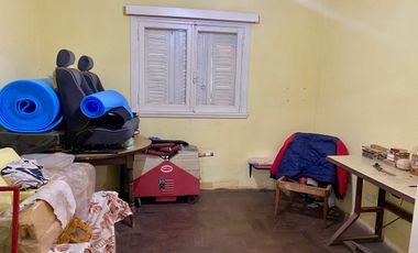 Casa en venta Quilmes Oeste a reciclar!!!