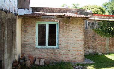 Chalet en José Marmol oportunidad