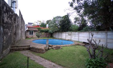 Chalet en José Marmol oportunidad