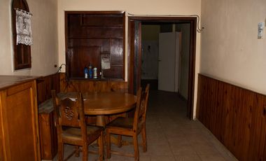 Chalet en José Marmol oportunidad