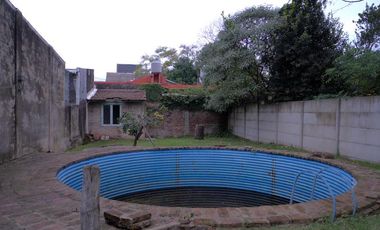 Chalet en José Marmol oportunidad