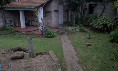 Chalet en José Marmol oportunidad