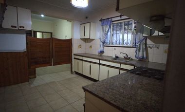 Chalet en José Marmol oportunidad