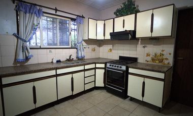 Chalet en José Marmol oportunidad