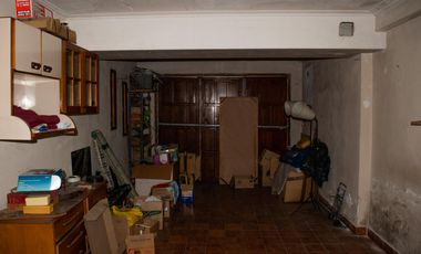 Chalet en José Marmol oportunidad