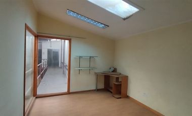 Oficina en Arriendo en San Gumercindo 327