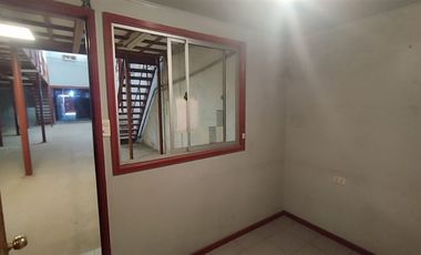 Oficina en Arriendo en San Gumercindo 327