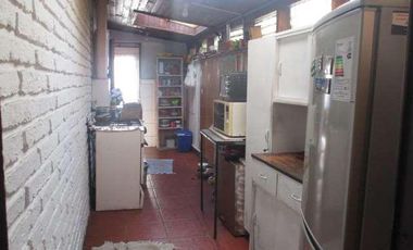 EXCELENTE CASA EN EL CENTRO DE CURICÓ