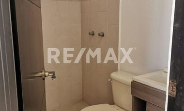 CASA EN RENTA COLINAS DEL LAGO - (3)