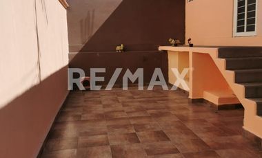 CASA EN RENTA COLINAS DEL LAGO - (3)