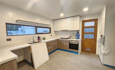 Casa en Arriendo en Condominio Bosques de Nogales, Machali