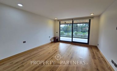 Departamento de lujo con vista al lago y al volcán Osorno con patio y doble estacionamiento