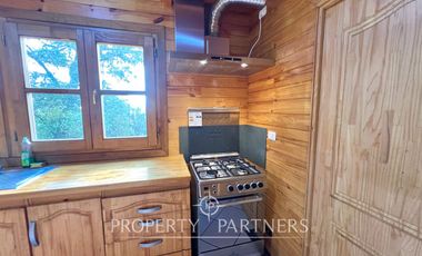 Hermosa casa con vista al lago y acceso privado y único a la playa