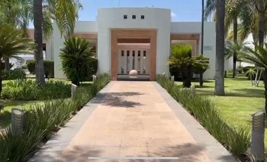 Casa en Renta Valle Esmeralda/Zona Real Zapopan
