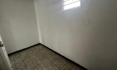 Amplio local comercial en Planta Alta