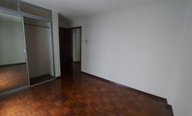 Alquiler de amplio departamento en Lomas de Urdesa