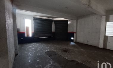 Edificio amplio en venta, 2 locales al frente y 2 niveles. Tapachula Chiapas