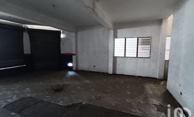 Edificio amplio en venta, 2 locales al frente y 2 niveles. Tapachula Chiapas