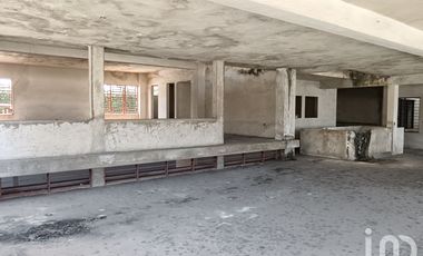 Edificio amplio en venta, 2 locales al frente y 2 niveles. Tapachula Chiapas