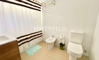 Cerro Alegre, Valparaíso. Casa en 4 niveles 750 m2 de terreno.