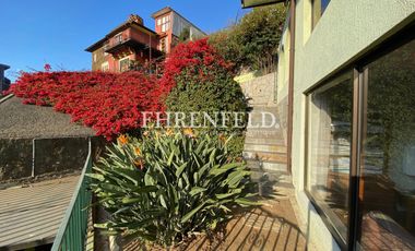 Cerro Alegre, Valparaíso. Casa en 4 niveles 750 m2 de terreno.