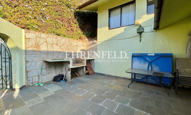 Cerro Alegre, Valparaíso. Casa en 4 niveles 750 m2 de terreno.