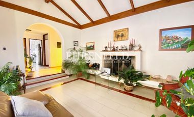 Cerro Alegre, Valparaíso. Casa en 4 niveles 750 m2 de terreno.