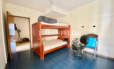 Cerro Alegre, Valparaíso. Casa en 4 niveles 750 m2 de terreno.