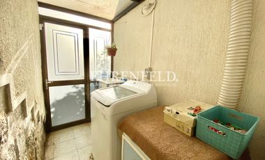 Cerro Alegre, Valparaíso. Casa en 4 niveles 750 m2 de terreno.