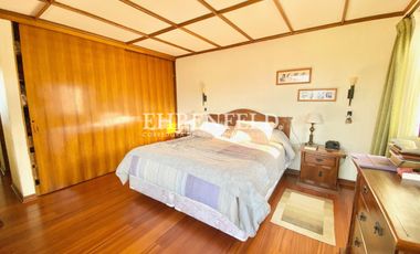 Cerro Alegre, Valparaíso. Casa en 4 niveles 750 m2 de terreno.